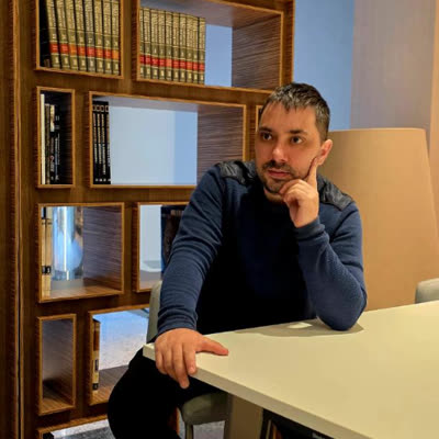 Jonatan Tomás Carrera, desarrollo e IA en AV Digital Profesional